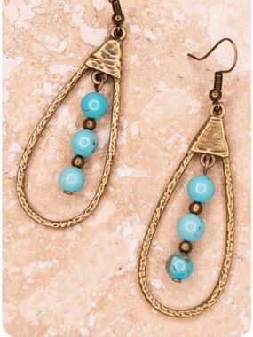 NWT Dylan Jewelry Sherri Turquoise Brassy Tone Dangle Earrings Teardrop Beaded